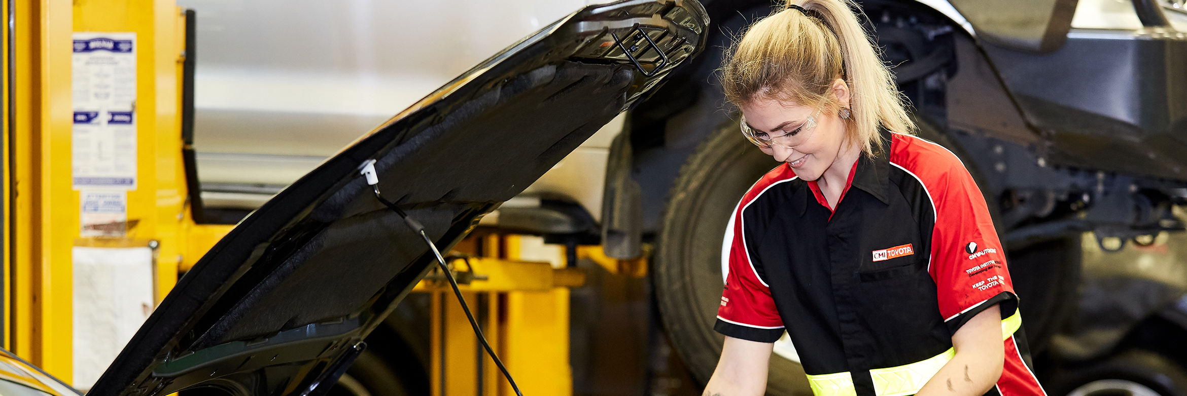 CMI Toyota technician - CMV Group